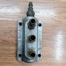 Vintage Edelbrock Fuel Block For Tri Power Manifold 349 Nice Original Condition