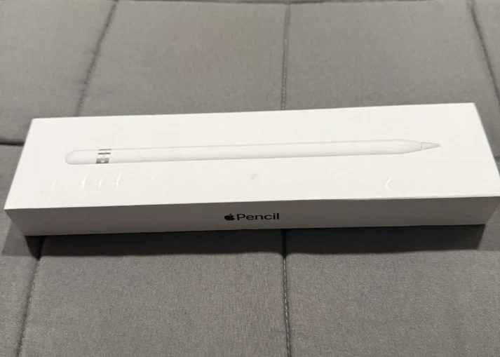 Apple Pencil (1st Generation) with USB-C to Apple Pencil Adapter iPad Stylus UK - Image 2 of 4