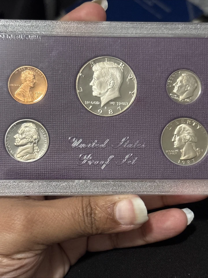 (5) US Mint Proof Sets Lot - 1982, 1987, 1989, 1991, & 1992 Original Packaging - Image 4 of 4