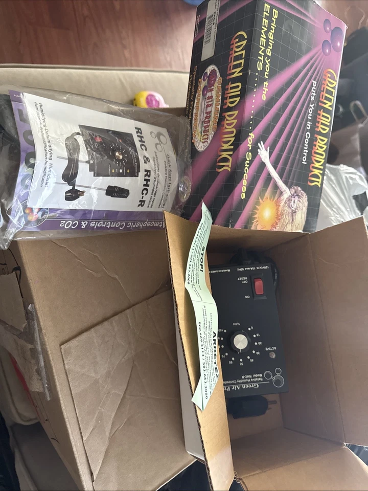 Controlador de humedad relativa modelo Green Air Products (RHC-R) Foto 3 de 4