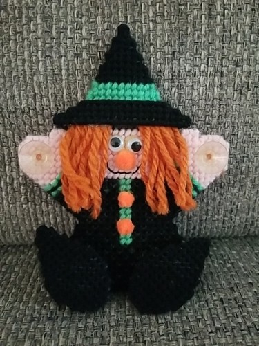 Vtg Plastic Canvas Yarn Needlepoint Halloween Jack O Lantern, Cat, & Witch Decor - Picture 2 of 17