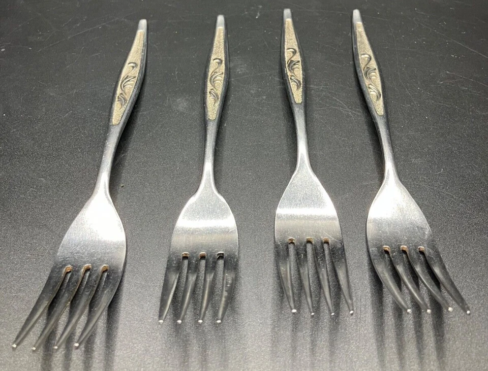 Cubiertos de acero inoxidable Carlton vintage 4 tenedores de cena madera Foto 4 de 4