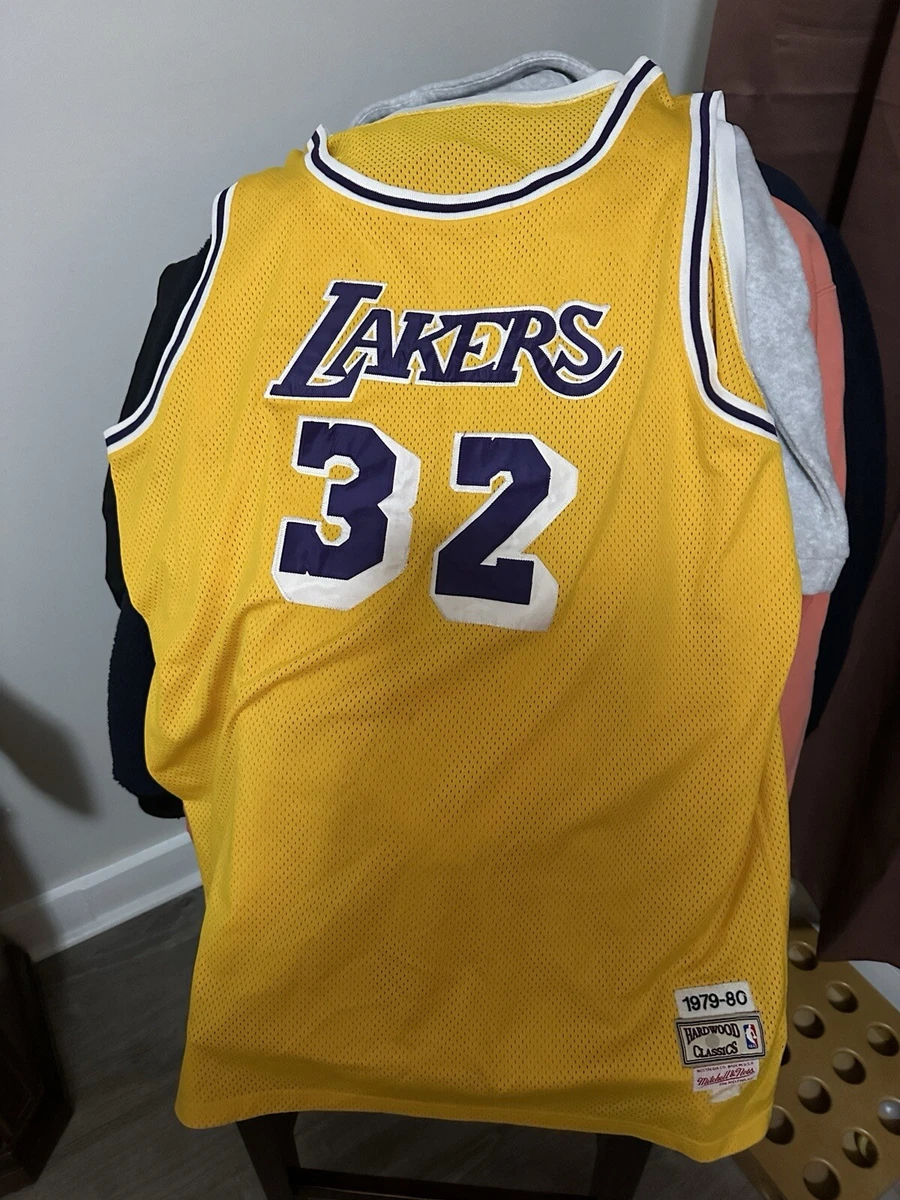 Maillots d'équipe et équipement Los Angeles Lakers. CA