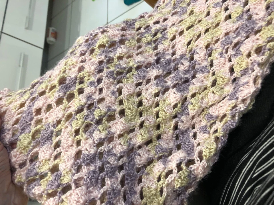 Lacy Crochet Cushion Cover PATTERN ( US and UK) - Image 4 of 4