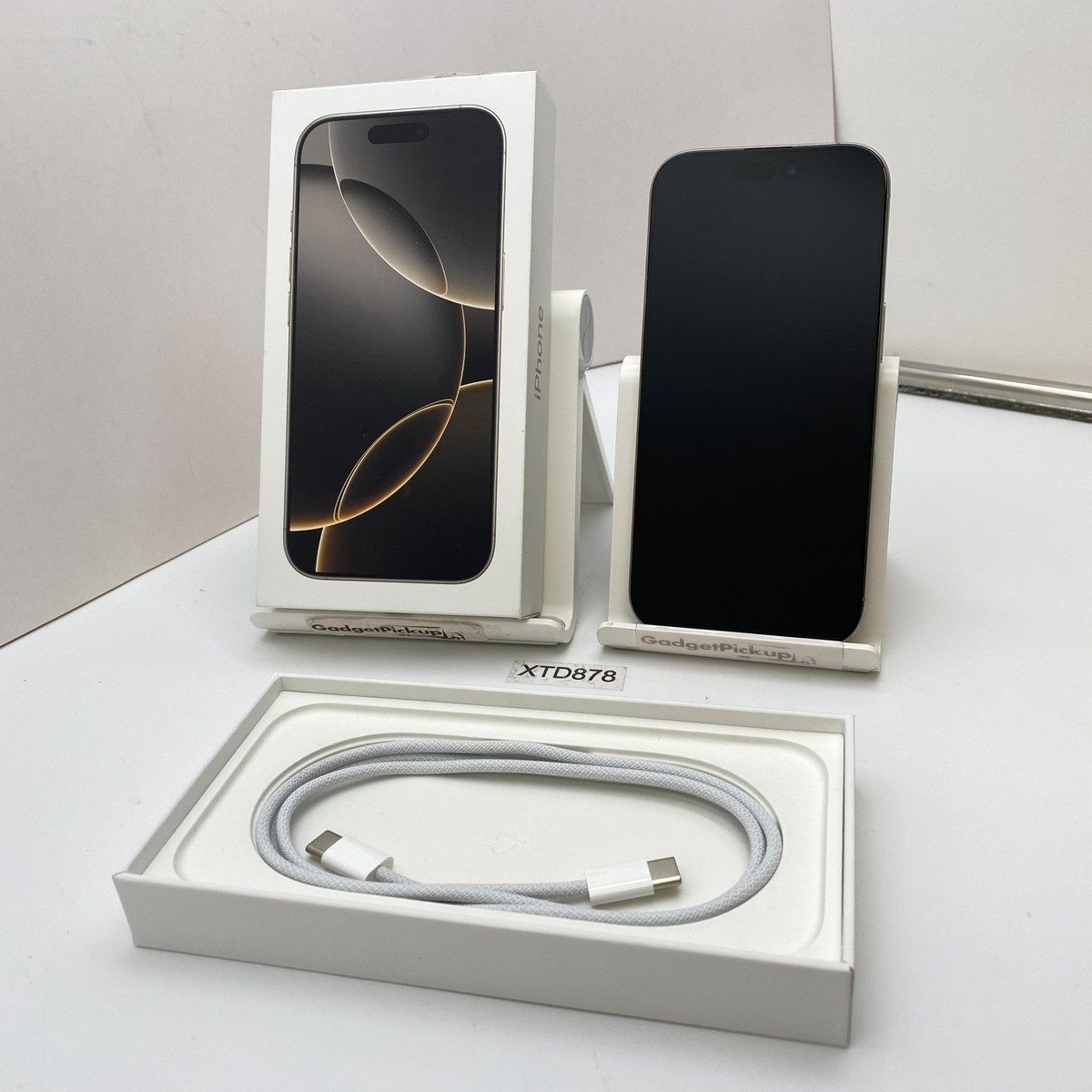 Apple iPhone 16 Pro - 128GB - Natural Titanium (Unlocked) - Open