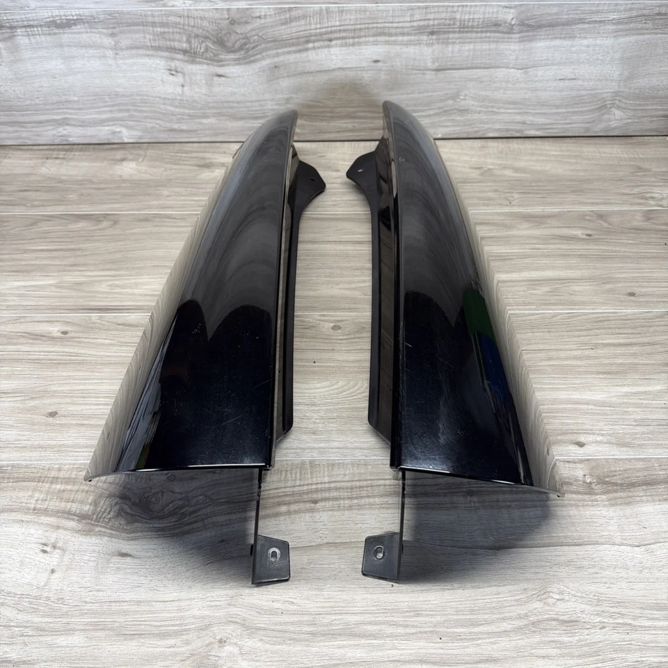 Juego de molduras exteriores pilar D trasero 07-14 Chevy Suburban Tahoe GMC Yukon OEM negro Foto 2 de 4