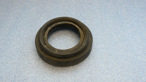 BMW / OPEL / MAZDA - Scheinwerfer Abdeckung Gummi / Bulb Cover / 02-442-1116