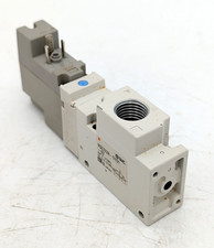 SMC VQZ332R-5Y01 3 port body ported solenoid valve Used