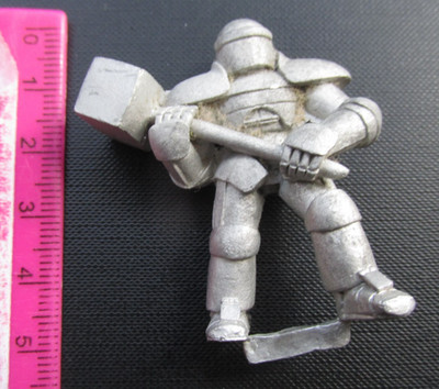 Warhammer Mutant Chronicles Dungeon Dragon Iron Golem Hammer Miniatur Figur