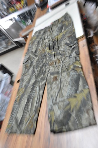 Outfitters Ridge womens Realtree camo cargo pants Size 8 Camo - Picture 4 of 10