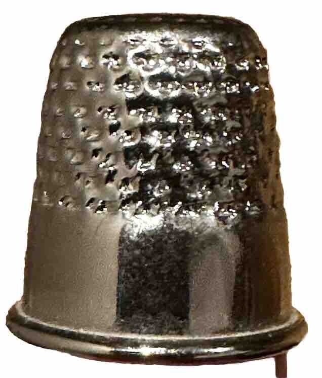 Washington DC Souvenir Silver Tone Metal Thimble w/ US Capitol Building