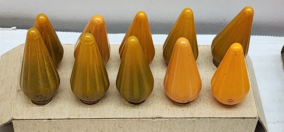 108 VINTAGE LOT C-6 GE WESTINGHOUSE MAZDA CHRISTMAS BULBS STRINGS RED WHITE BLUE - Image 2 of 4