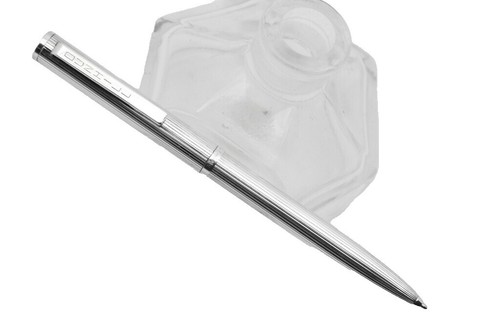 DUNHILL アルフレッド　タイピン　silver 925 ホワイトシェル DUNHILL アルフレッド タイピン silver 925 ホワイトシェル