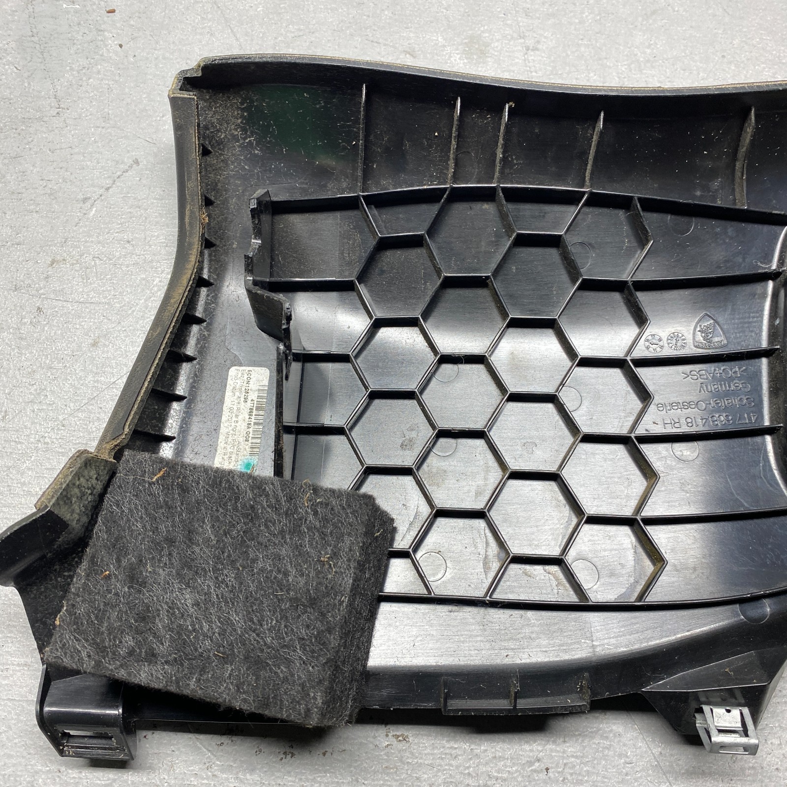 2018 Lamborghini Huracan Right B-Pillar Trim W/ Speaker 4T7868418A