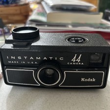 KODAK Instamatic 44 Camera UNTESTED   SOLD AS IS