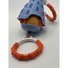 Little Tikes Hide N Seek Hermie Krabbe Krabbe hängender Kinderwagen Autositz Spielzeug
