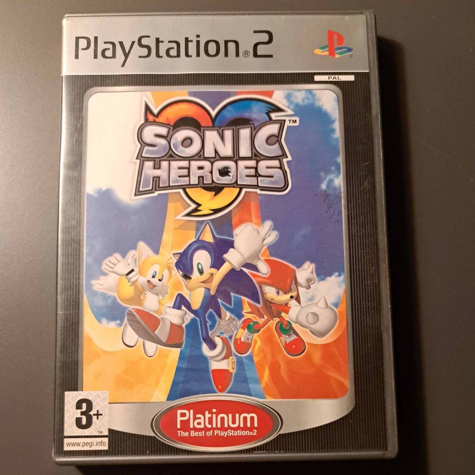 Sonic Heroes -- Platinum Edition (Sony PlayStation 2, 2004) - European Version