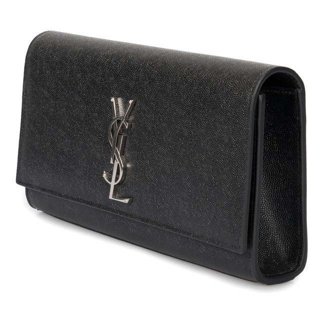 kate clutch in grain de poudre embossed leather
