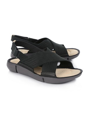 tri chloe sandals