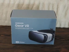 Samsung Gear VR Oculus 2015 Virtual Reality Headset White Open Box 