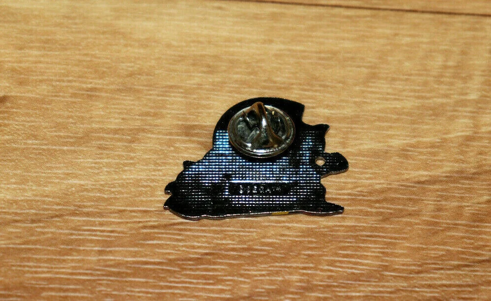 1992 Sonic the Hedgehog 2 Tails Very Rare Pin / Badge Sega Genesis Collectible  - Image 3 of 4