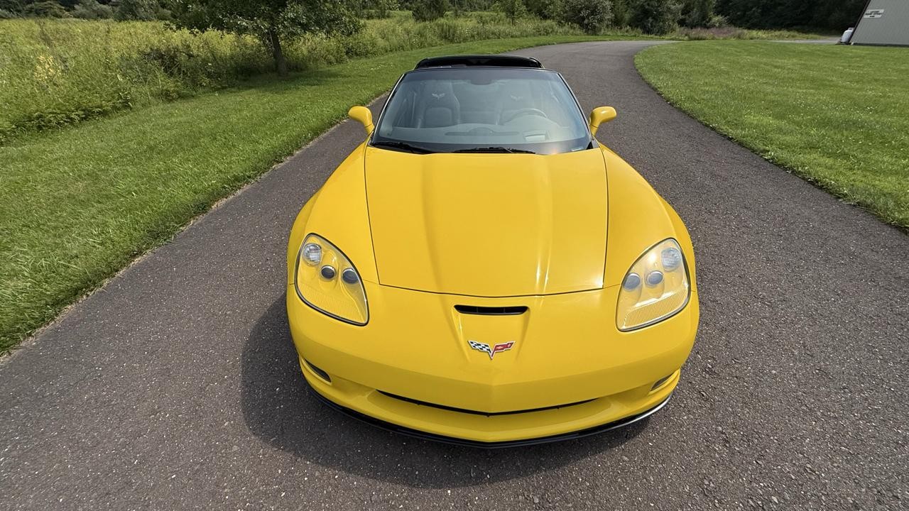 2010 Yellow Chevrolet Corvette   | C6 Corvette Photo 4