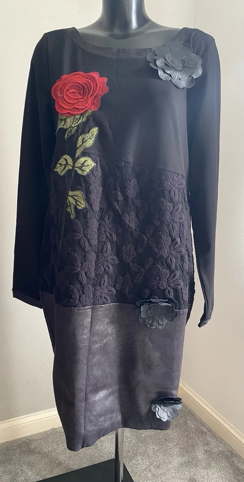 Save The Queen Black Rose Appliqué Dress Italian Lace Panel -XL -  Dress - Image 3 of 4