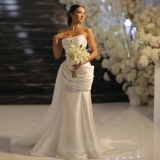 Charming Strapless Satin Mermaid Wedding Dresses Sweep Train Elegant Bridal Gown