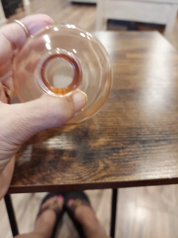 Jarrón de vidrio rosa melocotón botella transparente vintage 4,5" de alto  Foto 2 de 2