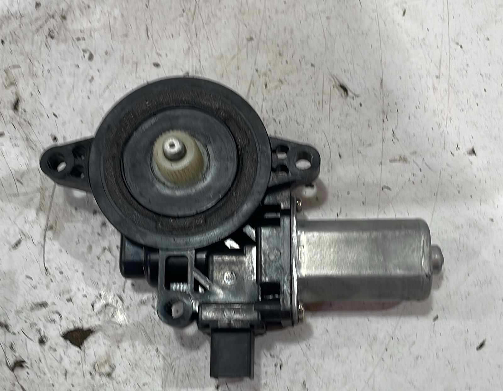 MOTORINO ALZAVETRO ANTERIORE DESTRO DX PER MAZDA 2 Berlina 2° Serie (07>14)