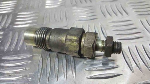 NISSAN SUNNY III Traveller Y10 Einspritzdüse 2.00 Diesel 1991 31301175