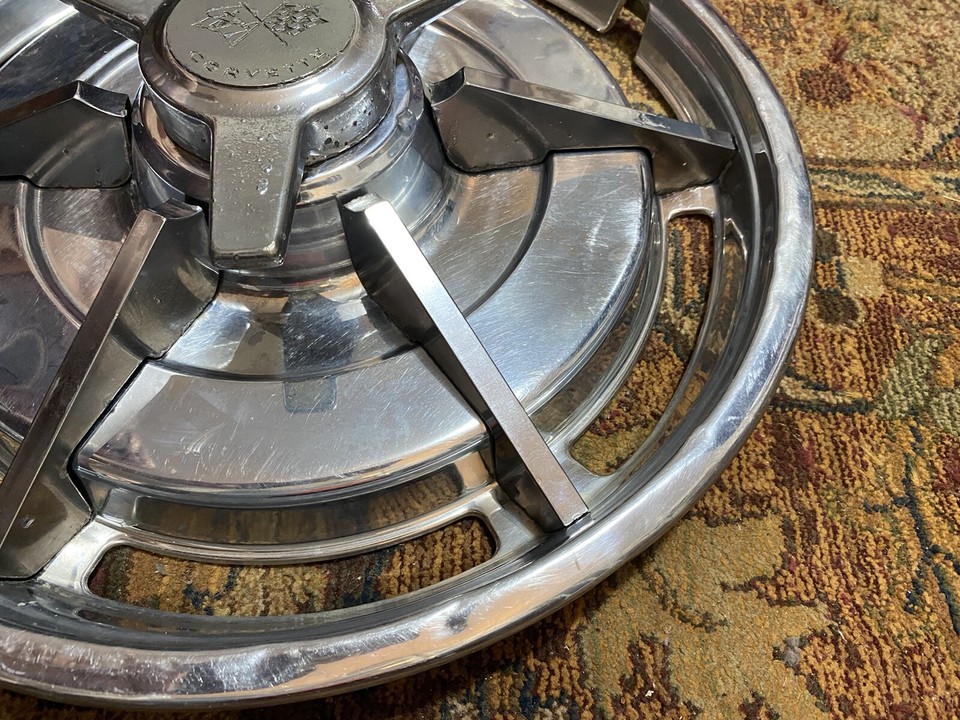 1963 Corvette Hubcap Wheel Covers Original w/Spinner & Bars Split ...