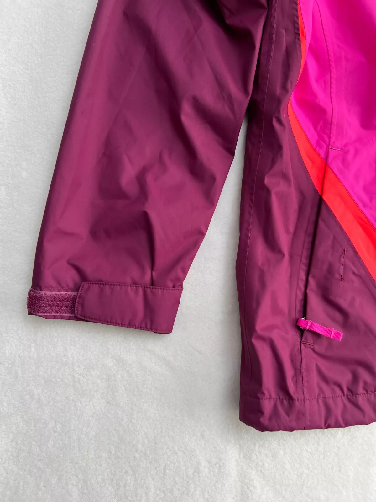 north-face hyvent outdoors hiking rain coat jacket