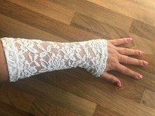 My Obsession Lagenlook Dreamlike Noble Lace Arm Warmers WHITE