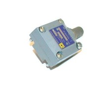 NEW SQUARE D LIMIT SWITCH HEAD MODEL 9007N  2 AVAILABLE 