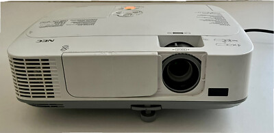 NEC NP-M260X LCD XGA Projector, 2600 Lumens, HDMI, WORKS, NEED NEW LAMP