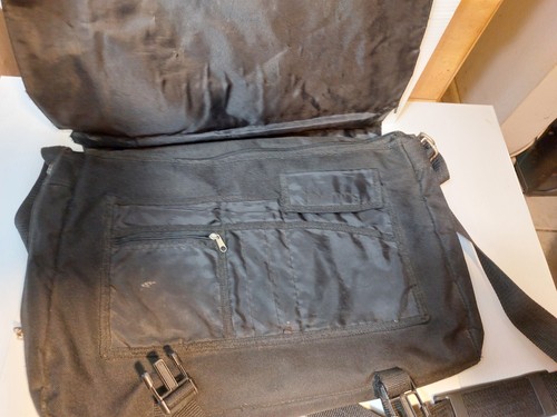 American Tourister Laptop Bag Case Briefcase 17 X 14 inches NICE! Black - Picture 3 of 4