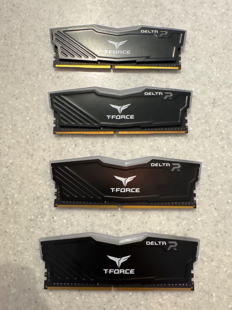 TeamGroup T-FORCE Delta 32GB (4x8GB) DDR4-3200 PC4-25600 Desktop
