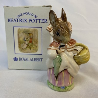 Vintage 1989 Beatrix Potter Royal Albert Mrs. Rabbit Porcelain Figurine w/ Box