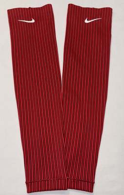 Nike Pro Elite Women's Arm Sleeves Color Red & Black Track And Nike Pro Elite Women's Arm Sleeves Color Red & Black Track And