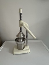 Typhoon Stainless Steel Hand Citrus Press Manual Fruit Juicer Bar Cream Retro