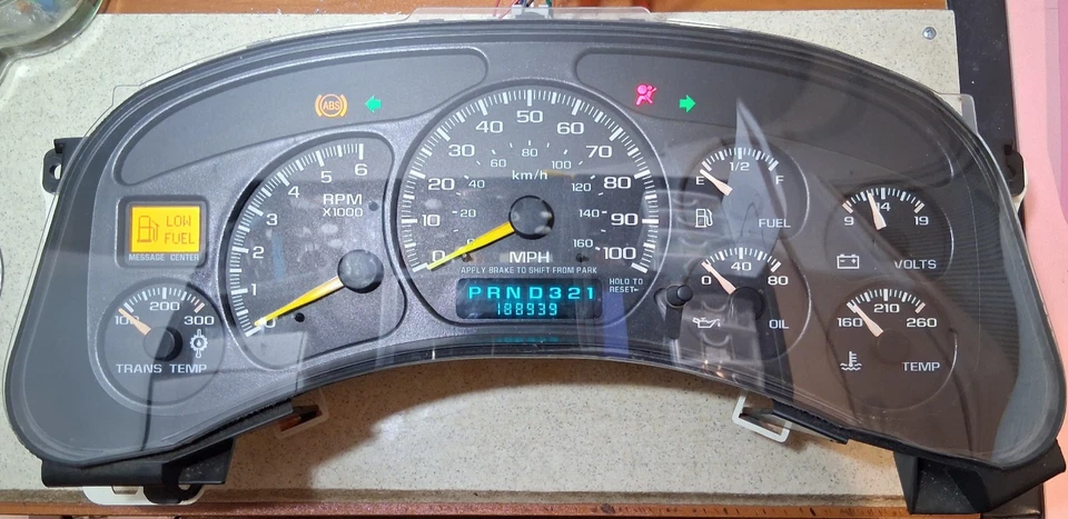 ✅ 2000-2002 Silverado Sierra Tahoe Cluster w/ Trans Temp + Mileage Programming - Image 2 of 4