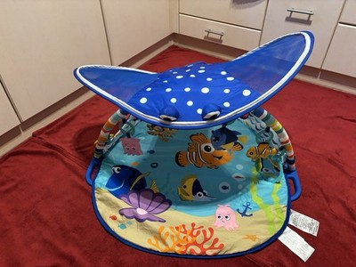 Bright Starts Findet Nemo Spieldecke Spielbogen MR. Rochen Licht & Musik Disney