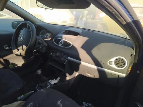 Luna Delantera Izquierda para RENAULT CLIO III Emotion 2007 1768533 - Imagen 3 de 7