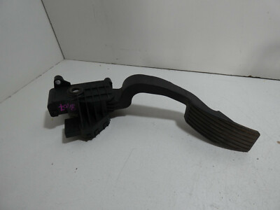 Fiat Punto 199 BJ 2007 Gaspedal 1,4l 70 KW 55702020