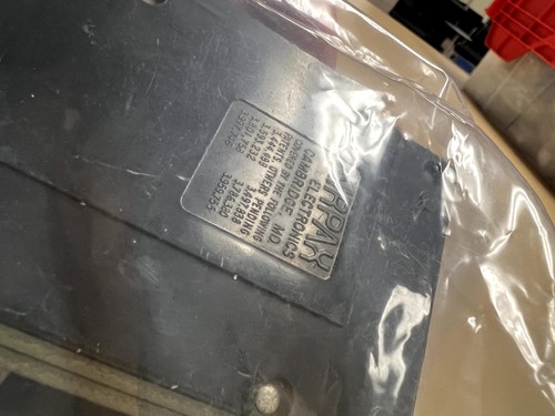 Airpax, 3 pole breaker, TMX 4304 AIRPAX Electronics. 35/35/100 JA 18V Trip, Used - Picture 3 of 9