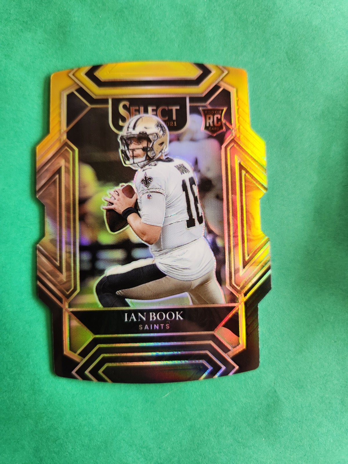 2021 Panini Select Black Gold Club Level Die-Cut #279 Ian Book RC