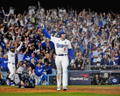 Los Angeles Dodgers FREDDIE FREEMAN Glossy 16x20 Photo World Series Grand Slam