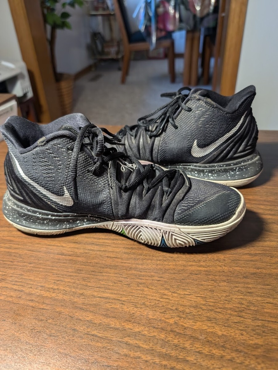 NIKE KYRIE5　28センチ Nike Kyrie 5 Basketball Shoes Men's Size 8 Black “Black Magic