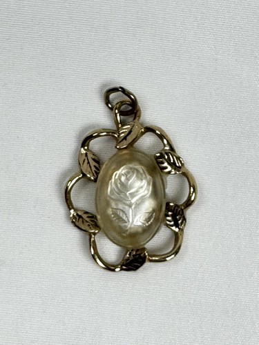 Sarah Coventry Rose Pendant